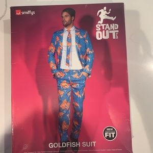 Halloween, HOCO or prom suit.. brand new!!large